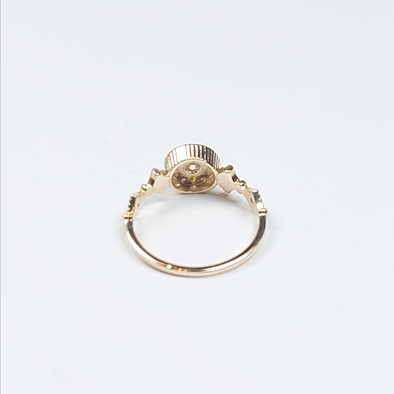 K10 Diamond Ring