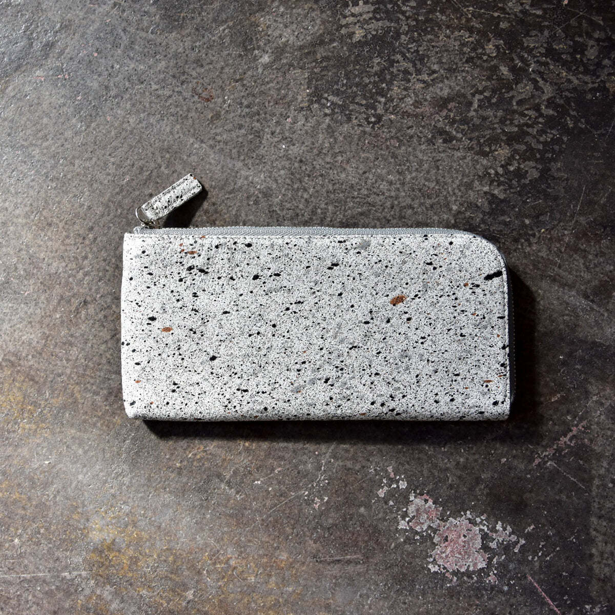 MIKAGE】HALF ZIP WALLET LARGE / ハーフジップウォレット ラージ | ON