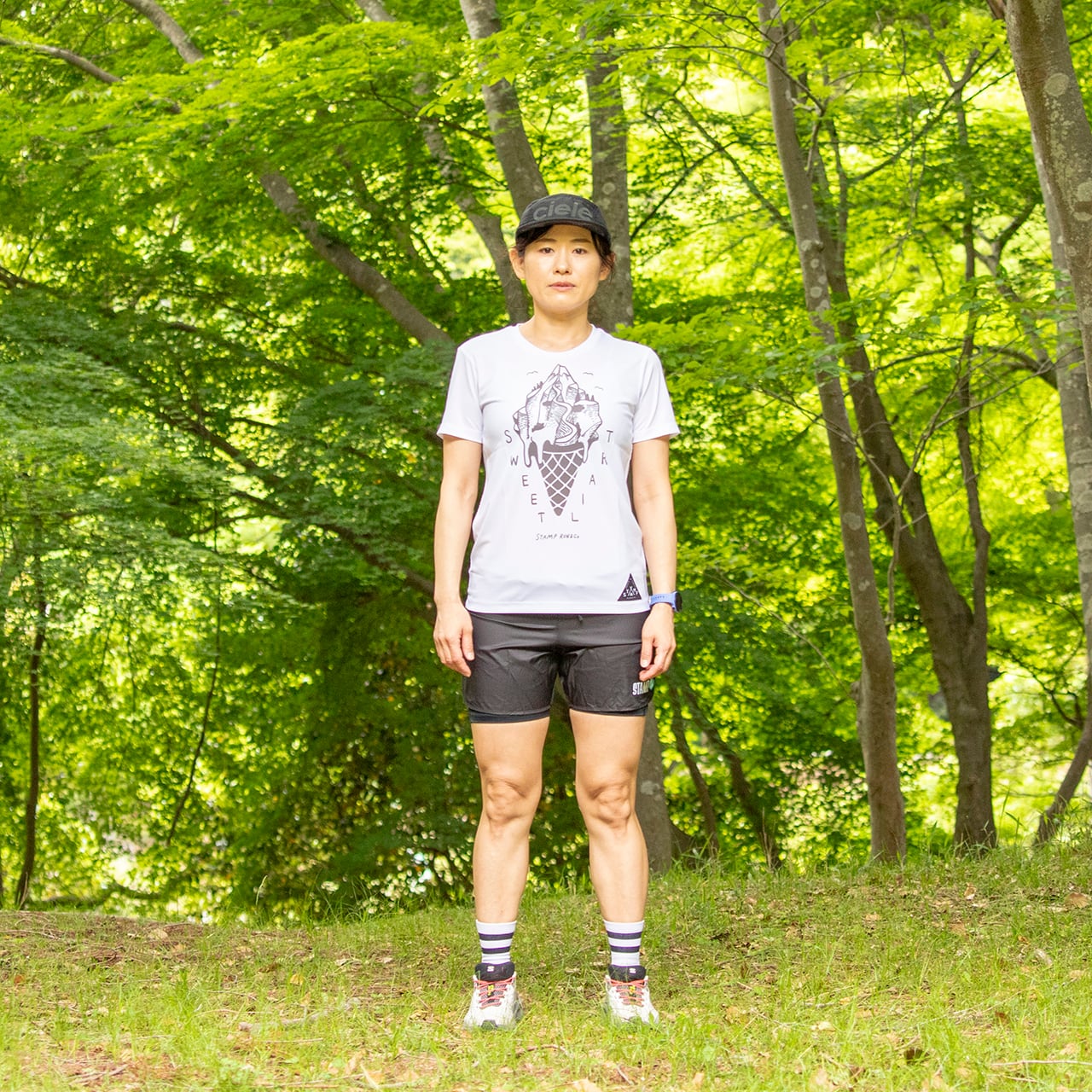 STAMP GRAPHIC RUN TEE (Sweet Trail) | STAMP Run&Co