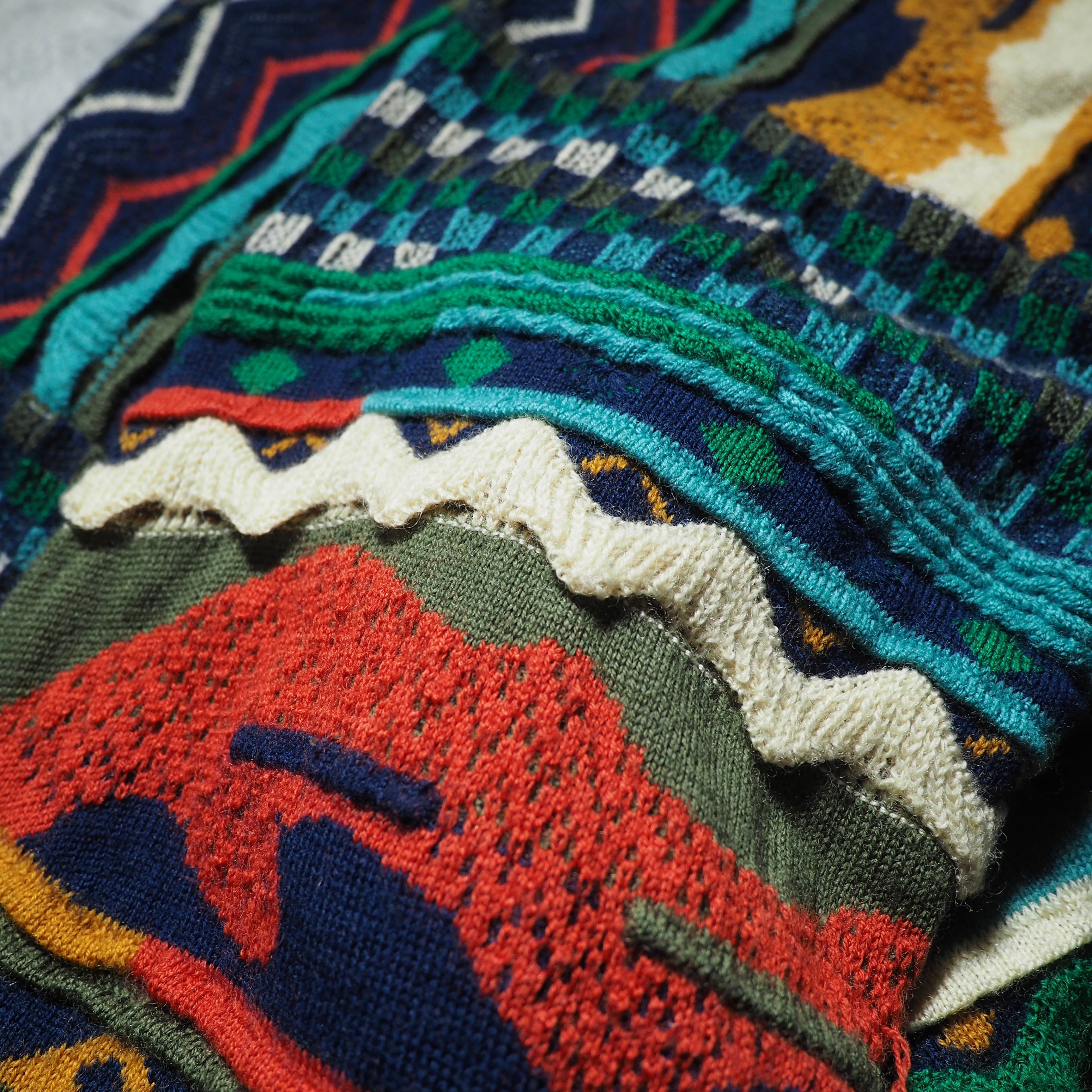 1990s ” 極彩色 ” Beautiful color Weaving 3D knit cardigan (made in Australia)