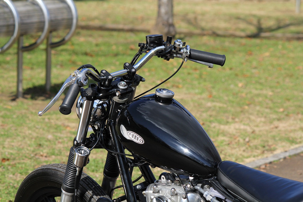 Close bar - CHROME - 7/8inch