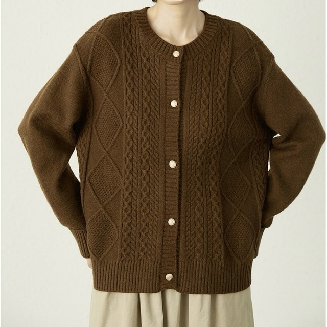 round neck cable knit cardigan m0238