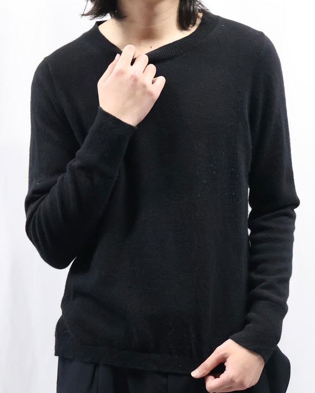 round neck basic knit