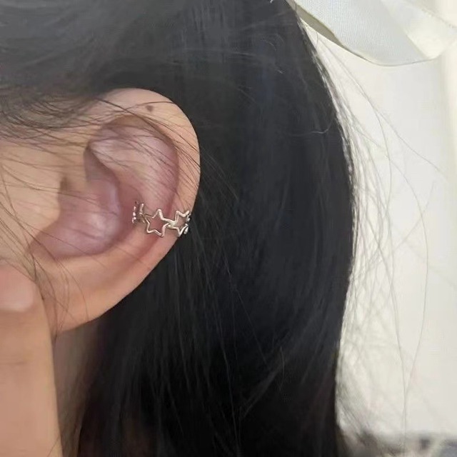 candycat 銀色シンプル星型ピアス 인테리어