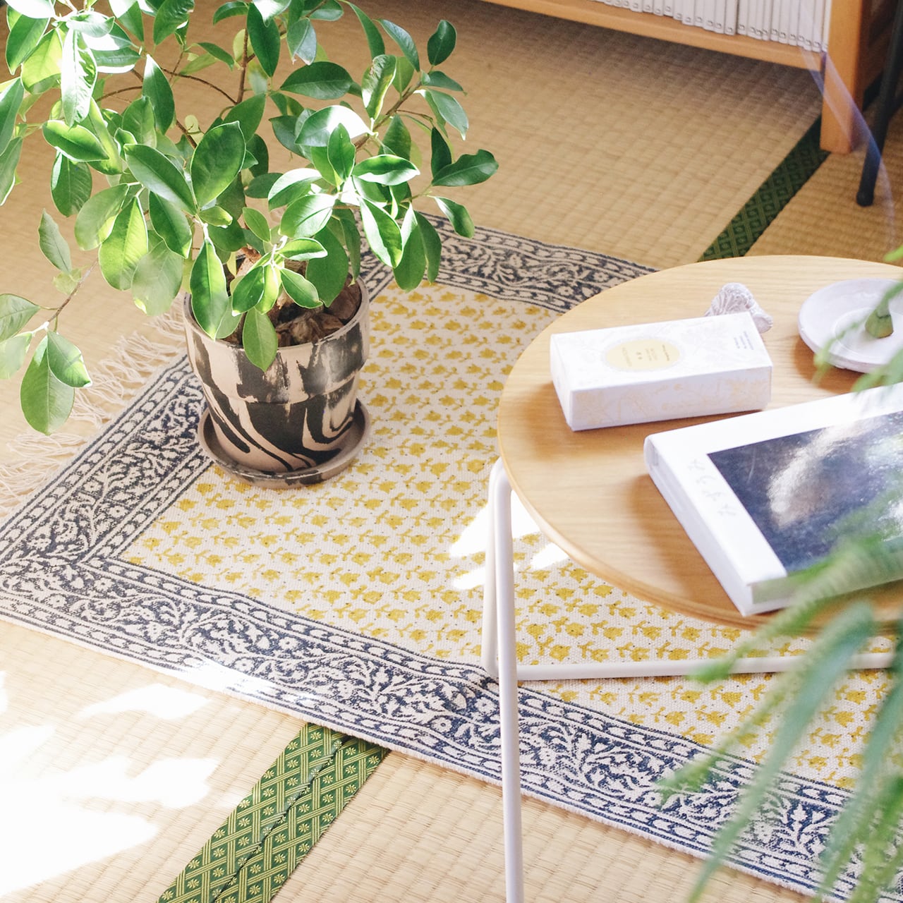 Hand-woven block print rug mat