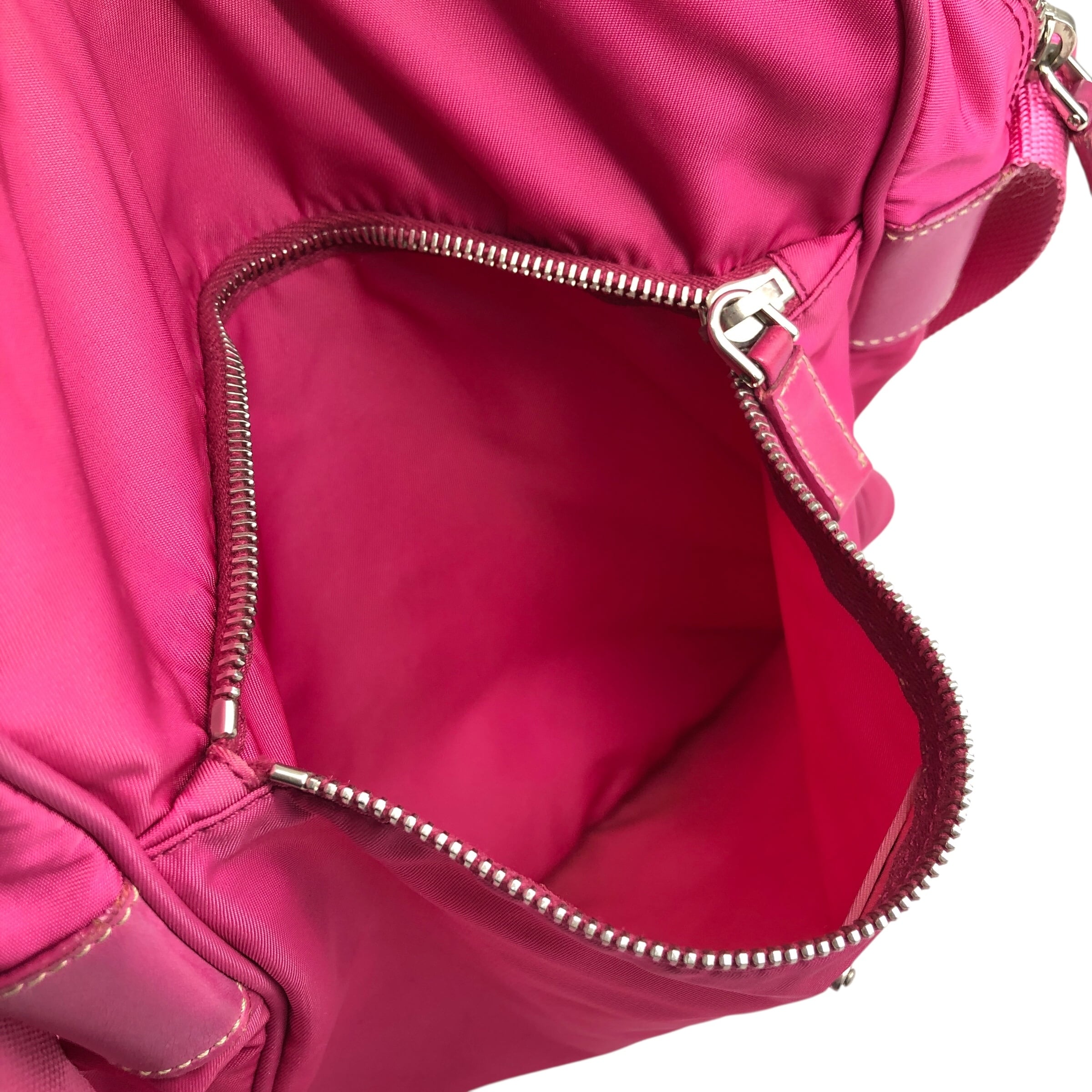 PRADA プラダ   ショルダーバッグ ピンク トライアングルロゴ ナイロン  b2e8ue PRADA プラダ ショルダーバッグ ピンク トライアングルロゴ ナイロン