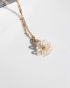 ”尊ぶ（peony dahlia）ネックレス”