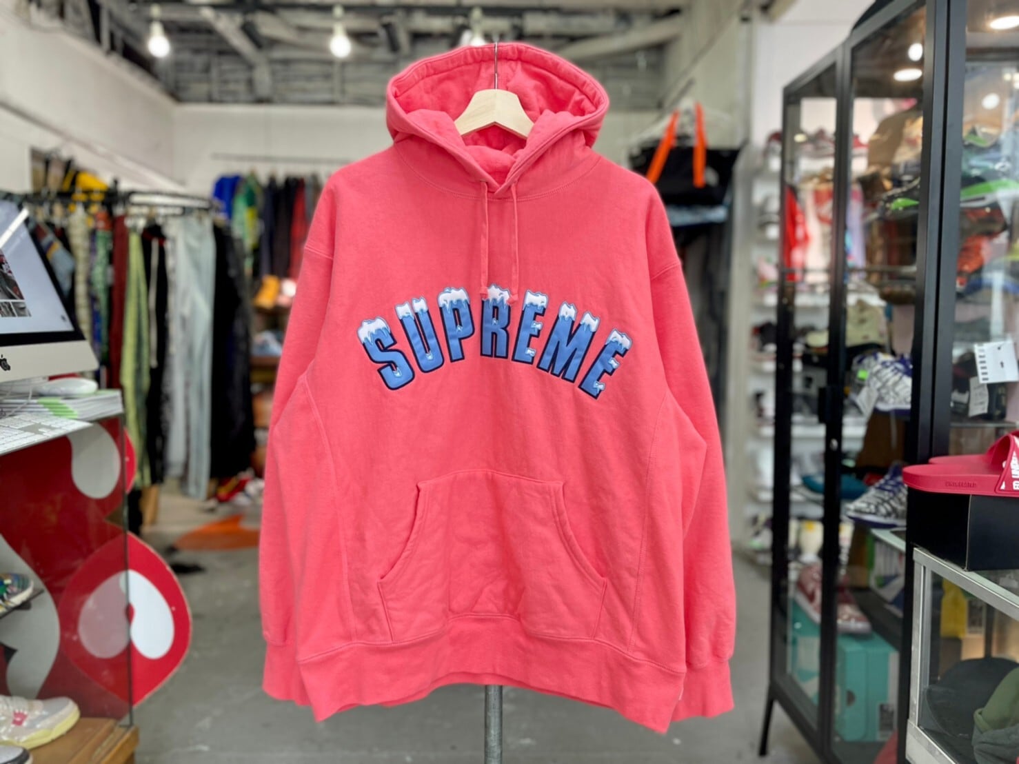 Supreme ICY ARC HOODED SWEATSHIRT LARGE CORAL 75KF6206 | BRAND