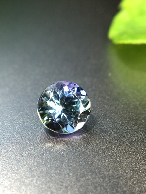 混ざり合う妖艶な蒼と翠 0.7ct UP 天然 非加熱 タンザナイト ルース