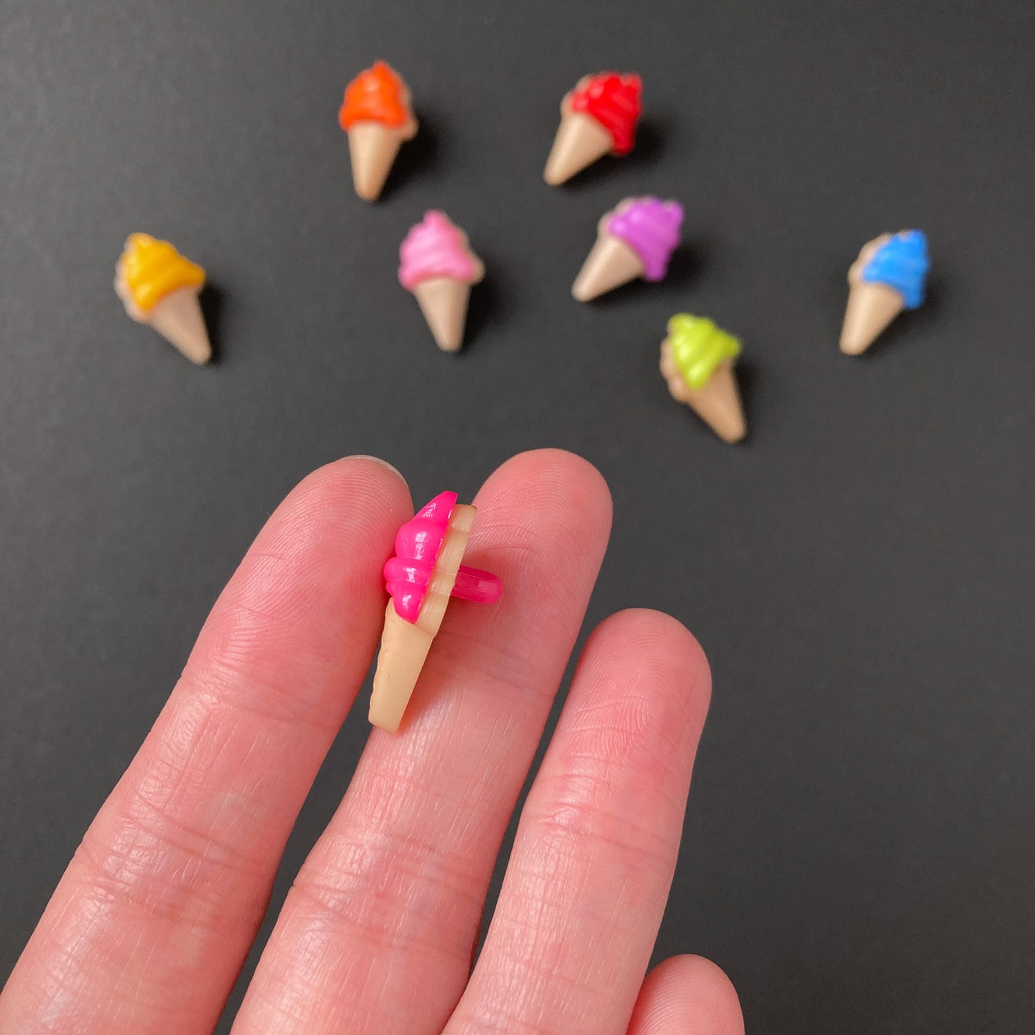 JJボタン カラフルソフトクリームボタンパック（8p） | Dua