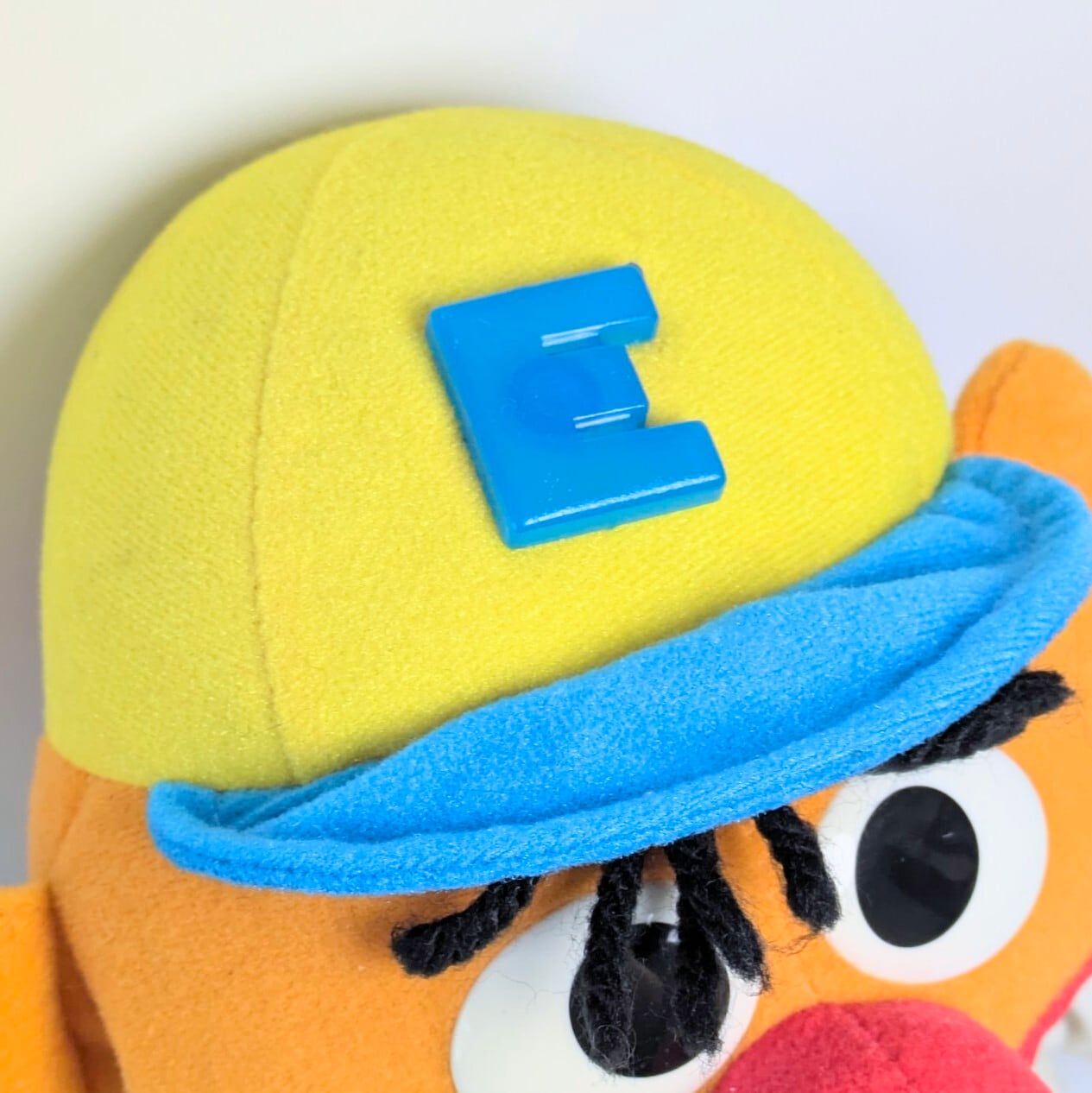 ☆ VINTAGE1997 ☆【 Sesame Street （セサミストリート）】Magic Lights Ernie  マジック ライト アーニー ぬいぐるみ / サウンドプラッシュ 〚アメリカン雑貨 アメトイ〛