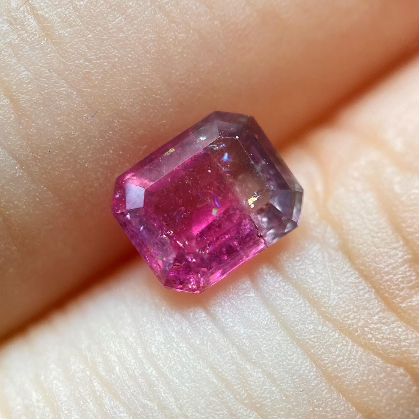 キャンディポップなキラキラトルマリン