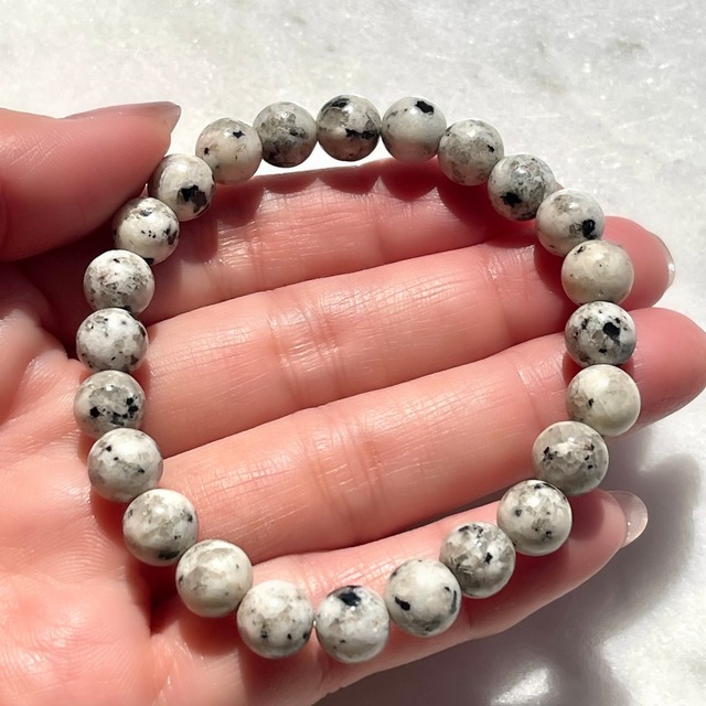 【三重県釈迦ヶ岳産】伊勢石　８ｍｍ　ブレスレット＜産地証明書つき＞　3213