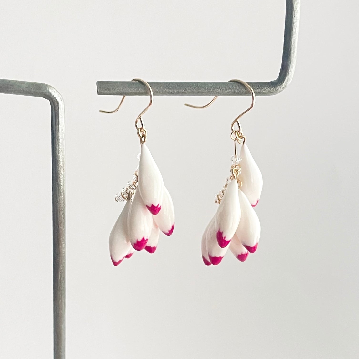 海のグラデーションカラーモチーフピアス | KU-accessory
