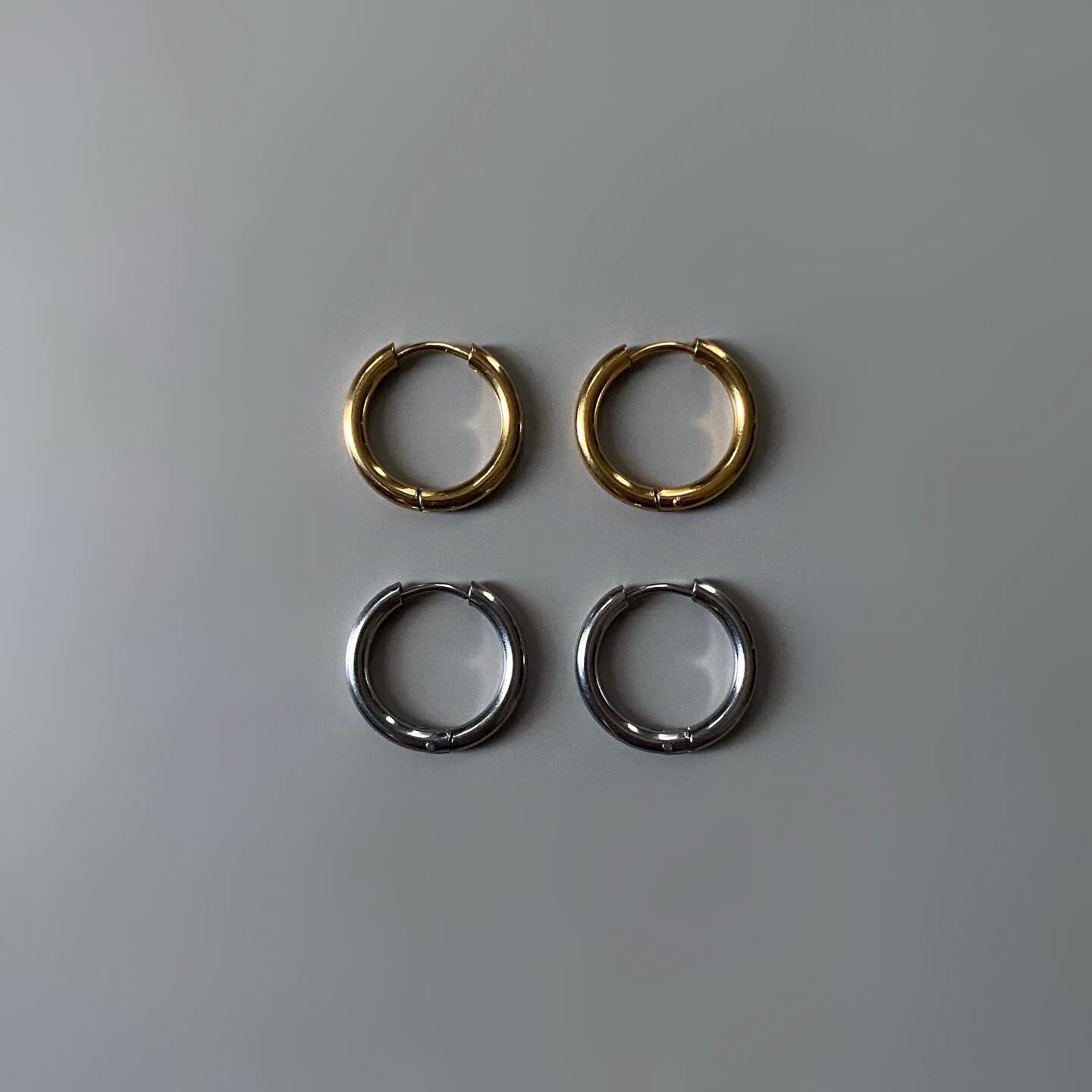 Stainless mini hoop pierce