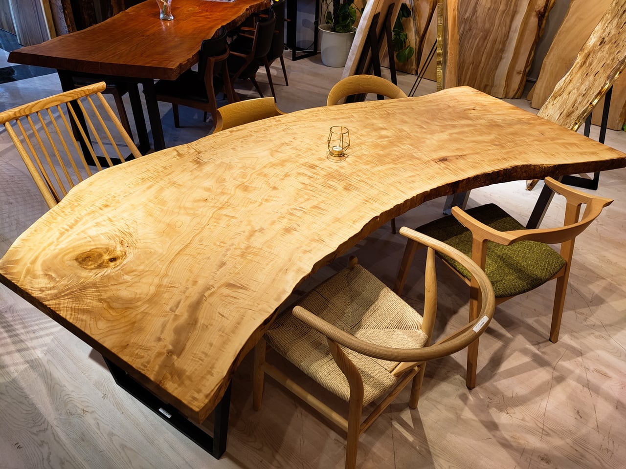 ≪青山店≫白栃（トチ） 全面杢 一枚板 2200×840-910×60 221267 | 千年