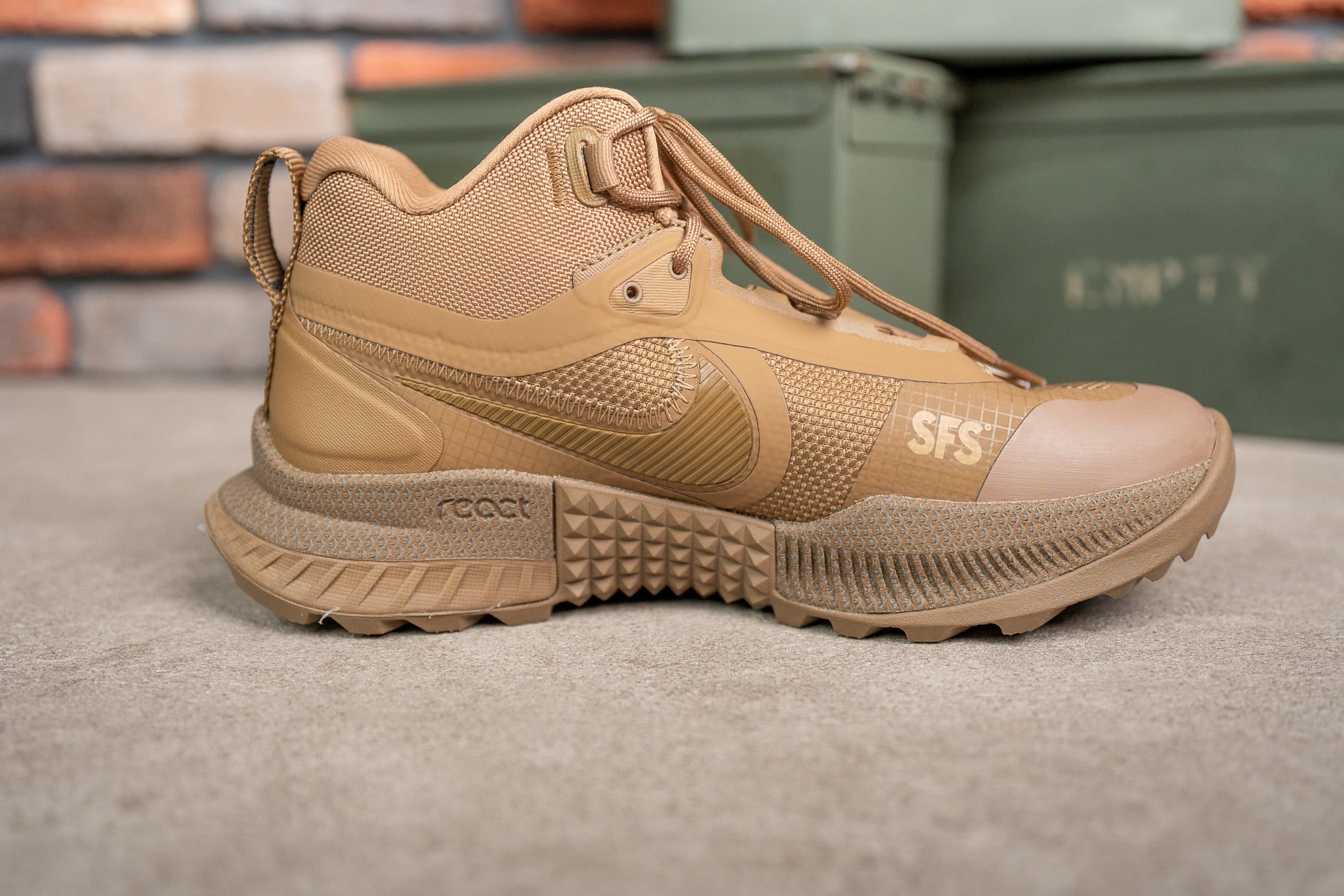 DEADSTOCK】