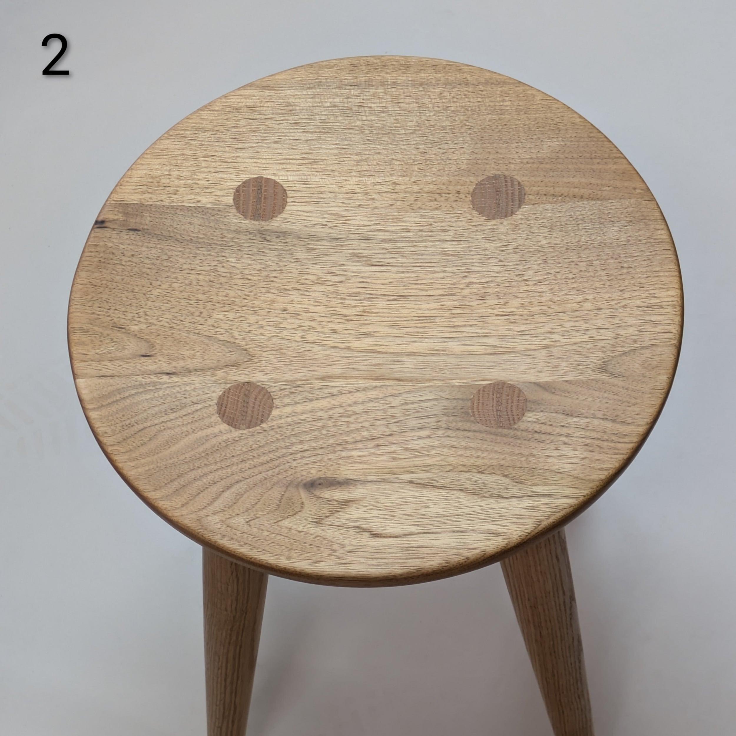円スツール クルミ en [ circle ] stool - Walnut | 飛騨高山 家具工房