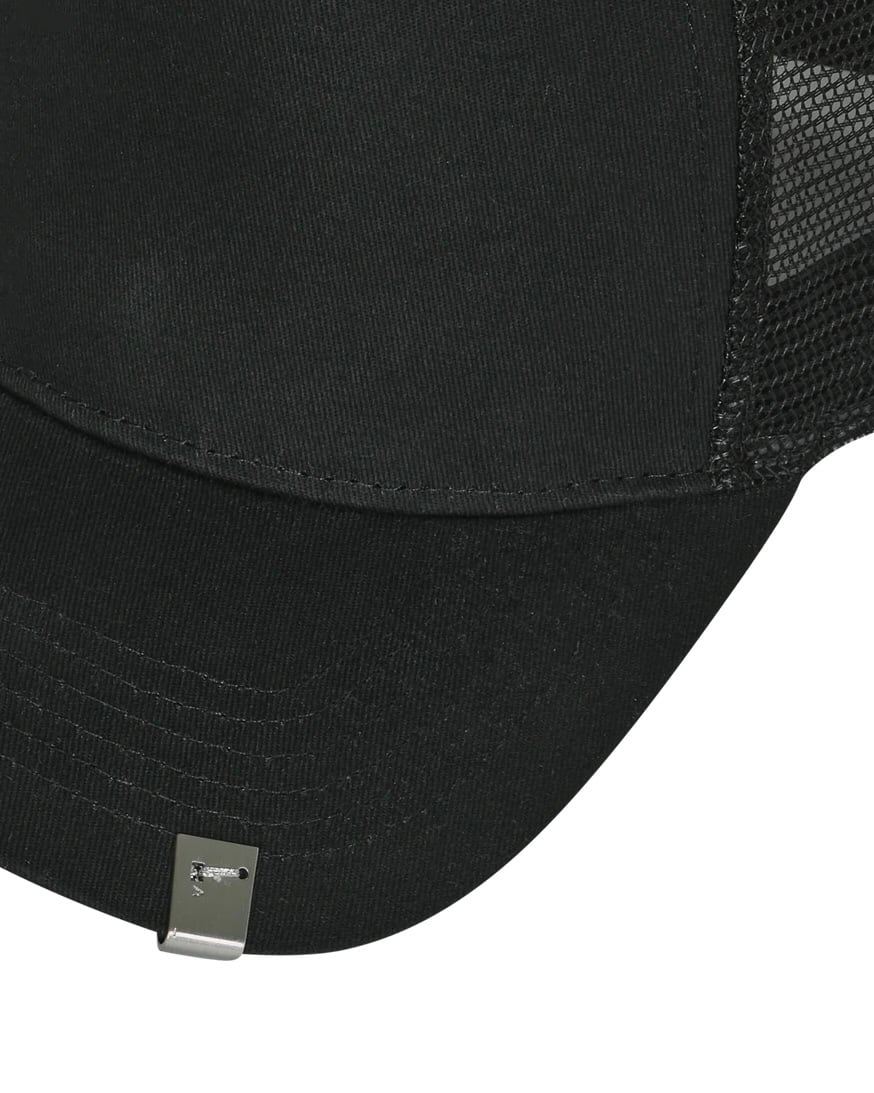 1017 ALYX 9SM / LIGHTERCAP TRUCKER CAP | Answer