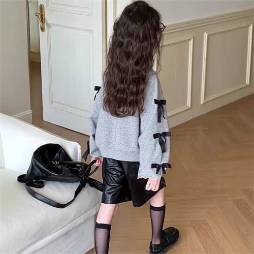 アームカットリボンショート丈トレーナー