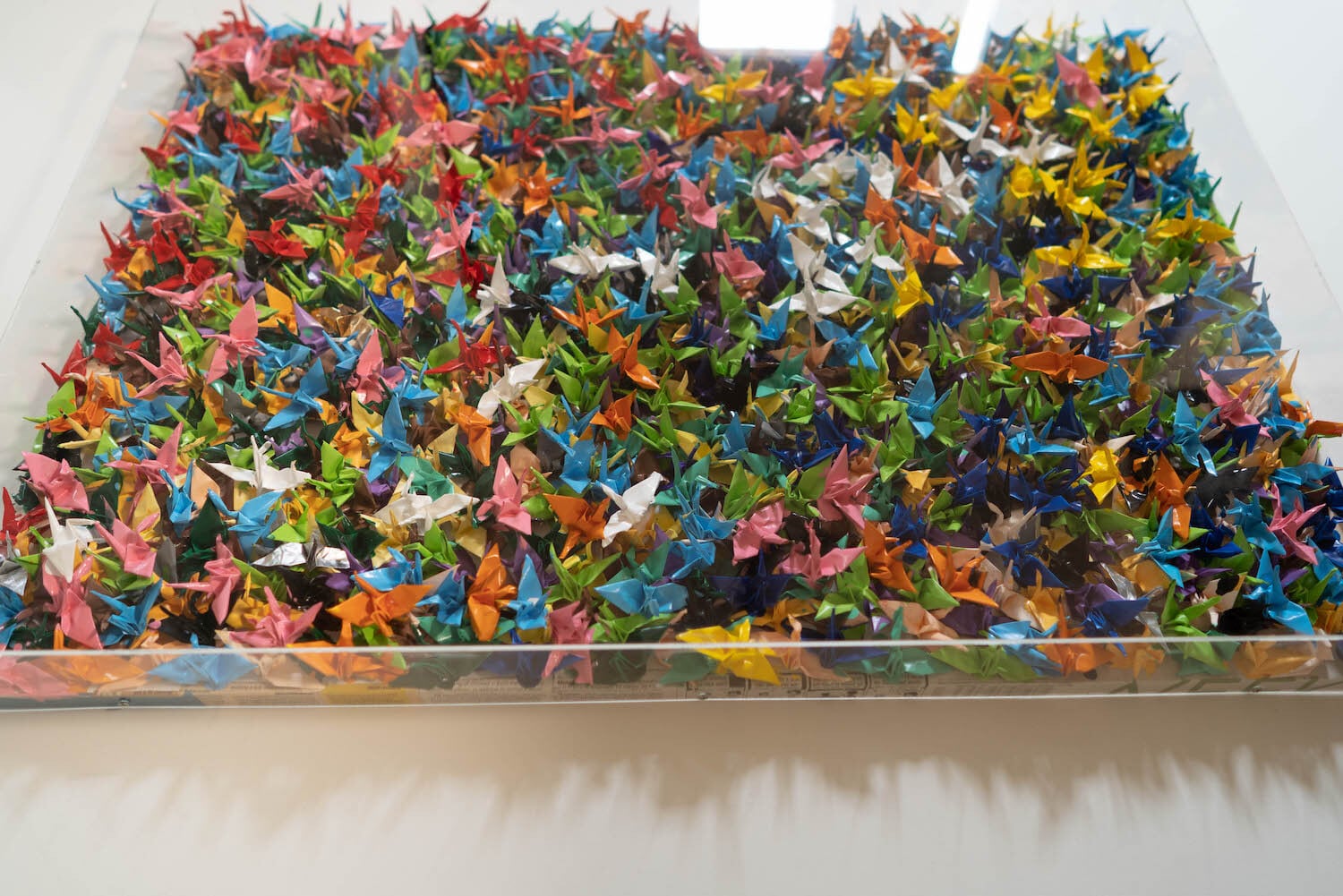 UNTITLED No,14 (千 Sen) / 千羽鶴の抽象画シリーズ 現代アート作品