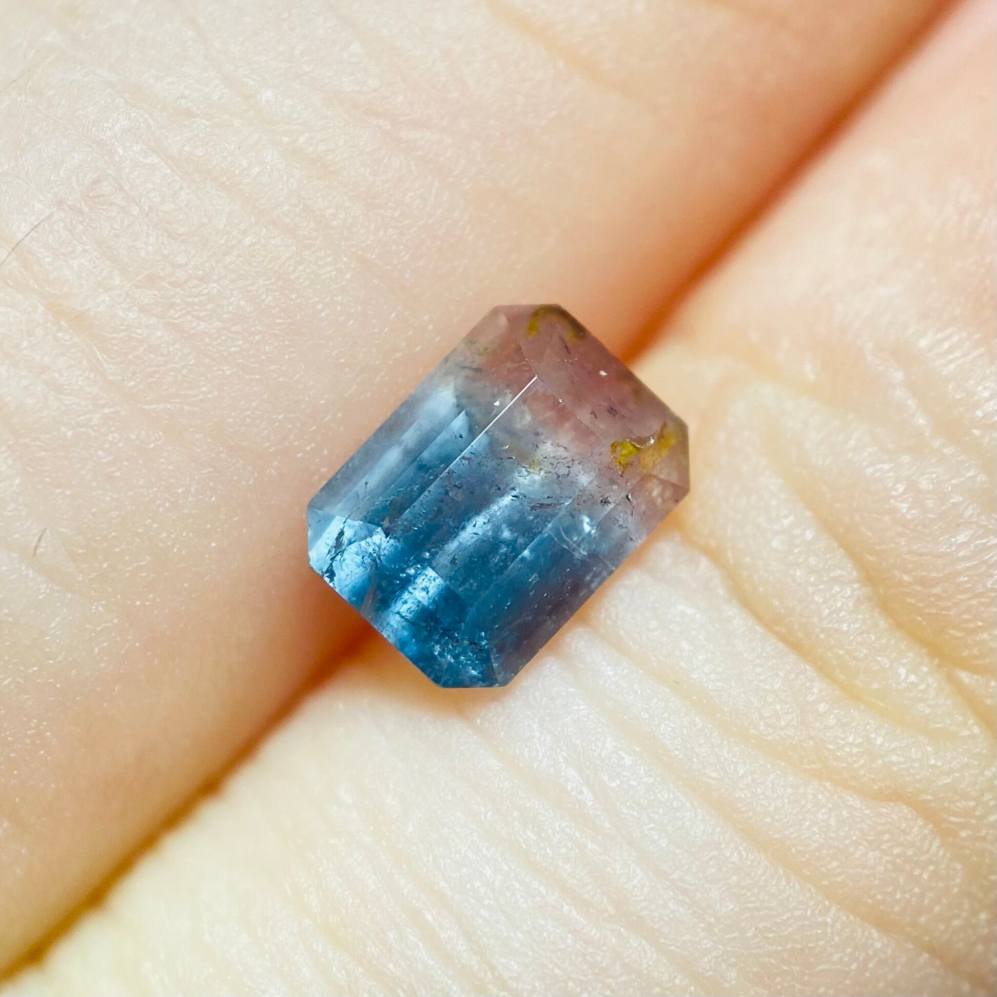 群青に花 トルマリン