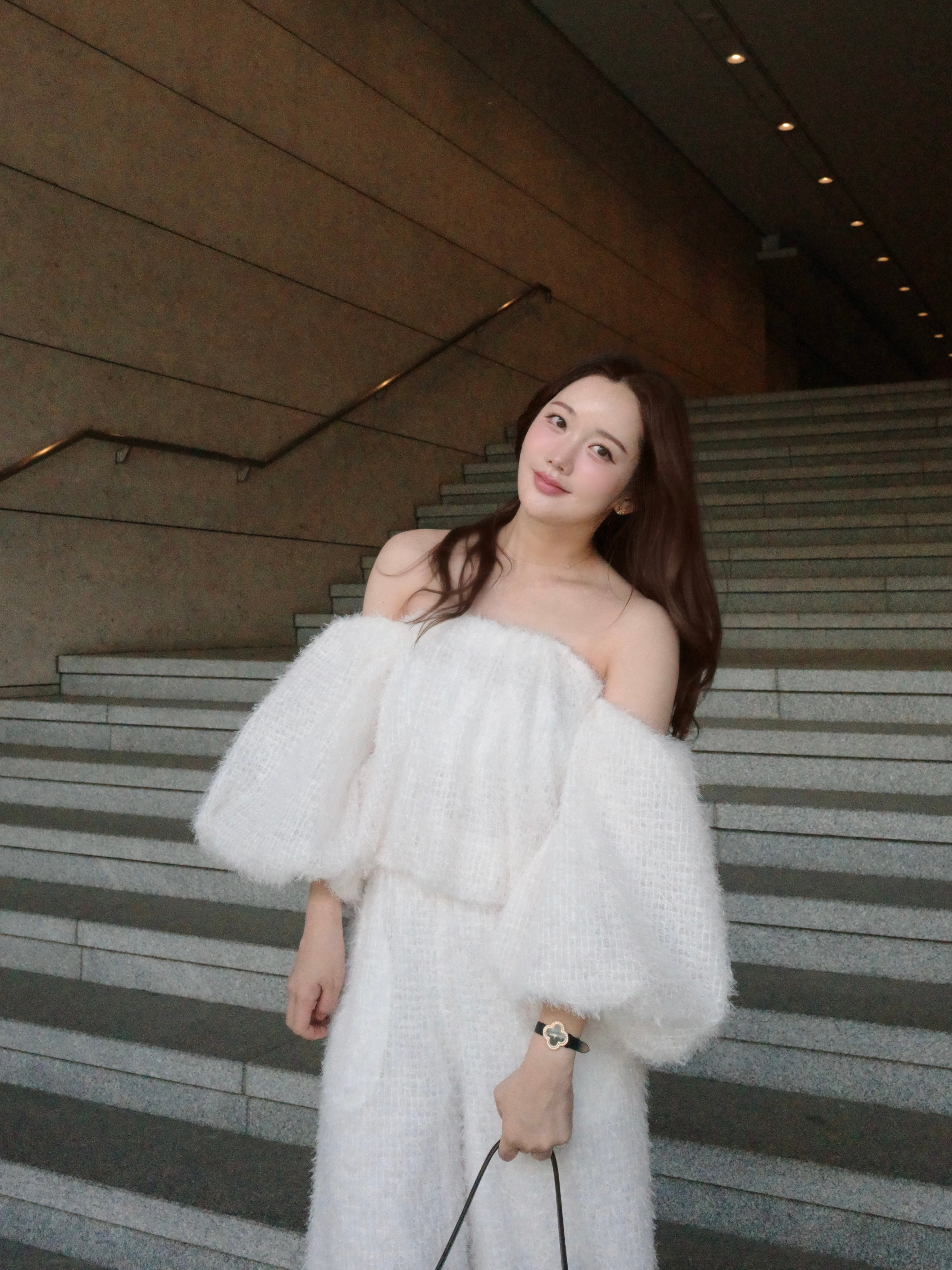 luna tops / white 6/18 21:00～再販(即納) | HYEON