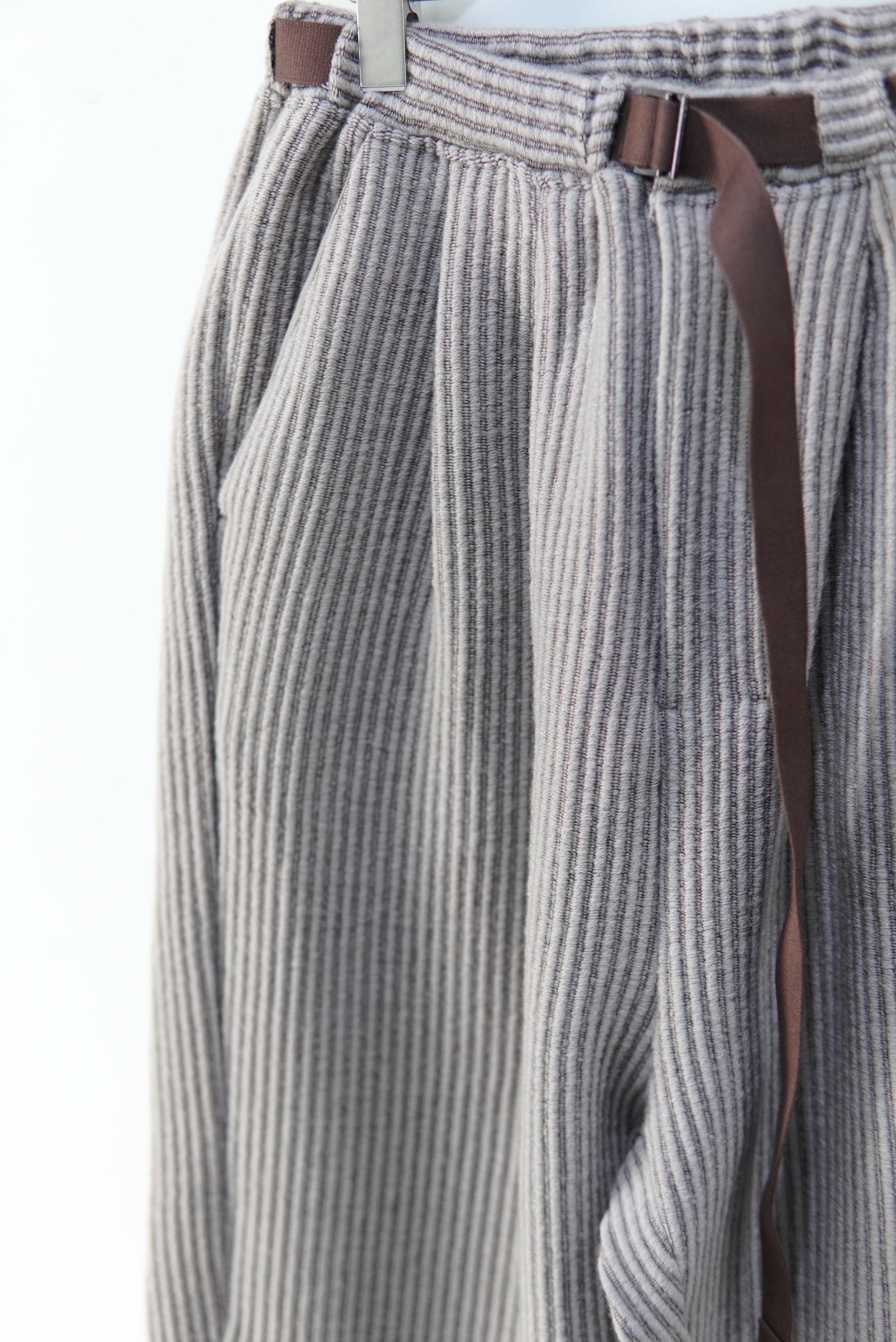 ANCELLM / WOOLCORD BELTLESS SLACKS / ANC-PT85-B | POETRY