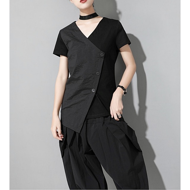 Asymmetrical cache-coeur shirt C0237