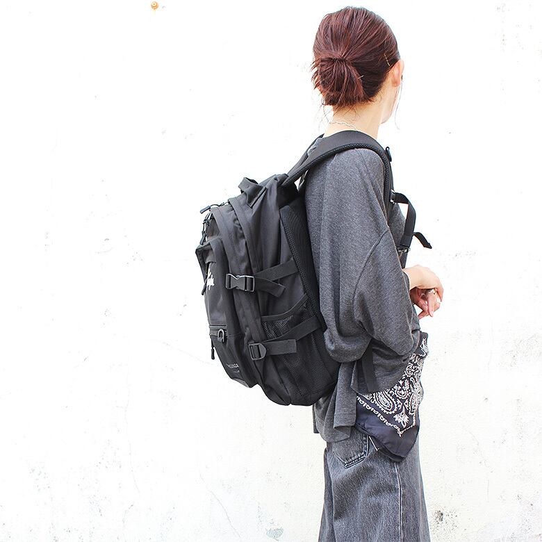 mg-15132】（What it isNt）ART BY MARKGONZALE (ワットイットイズント