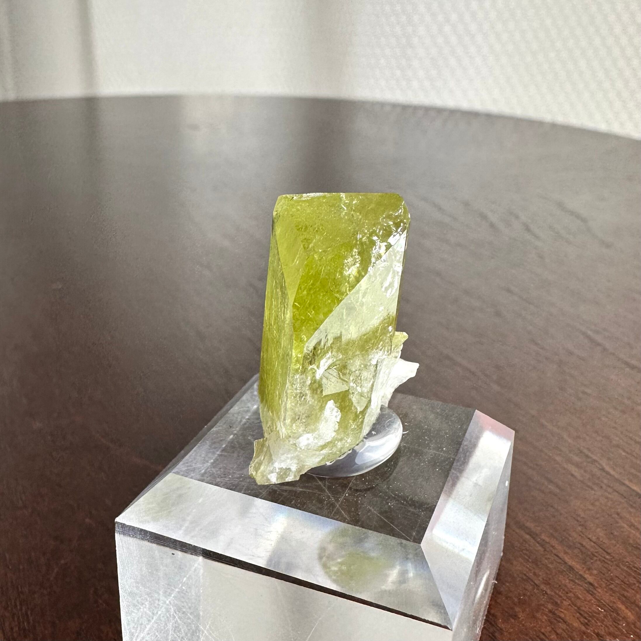 ブラジリアナイト【Brazilianite】ブラジル産 | PEANUTS MINERALS