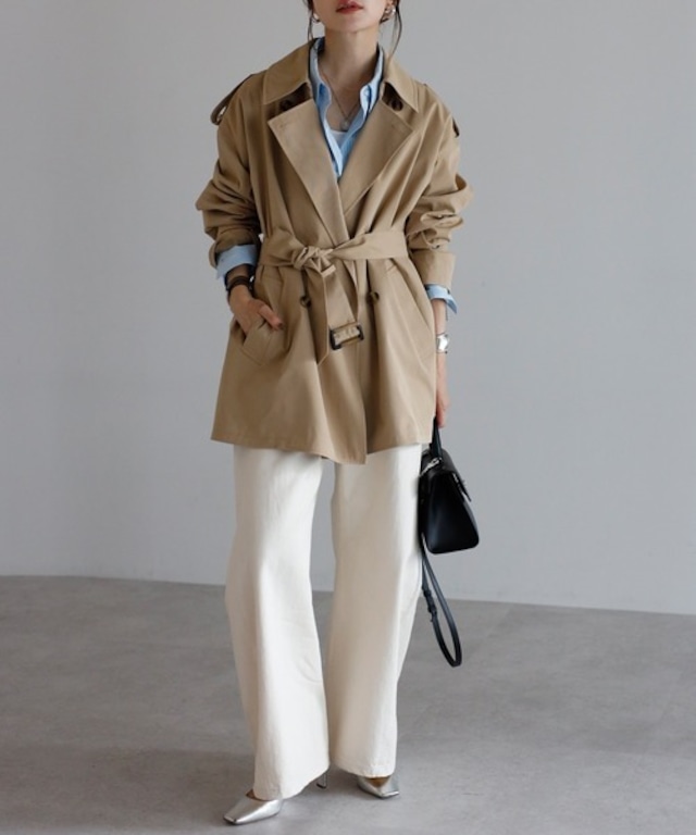 ダブルブレストライクトレンチコート