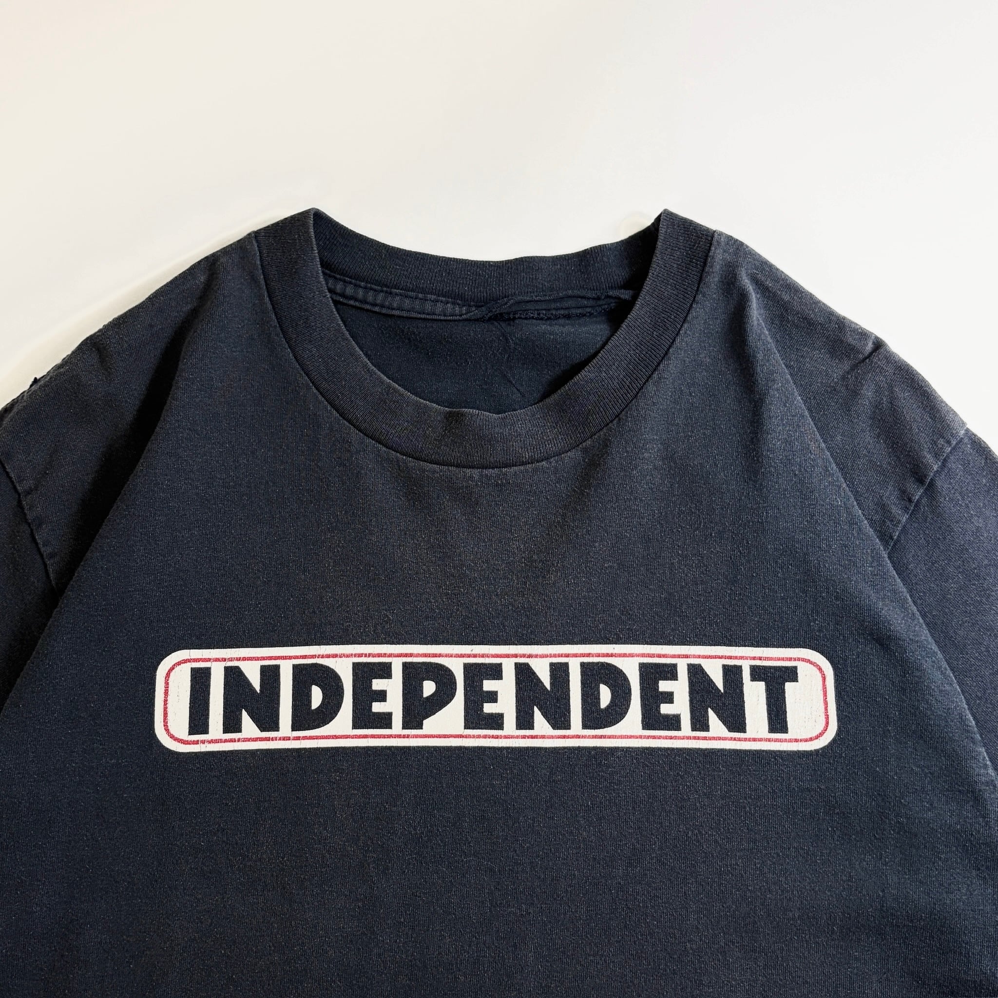00s Independent Logo Tee