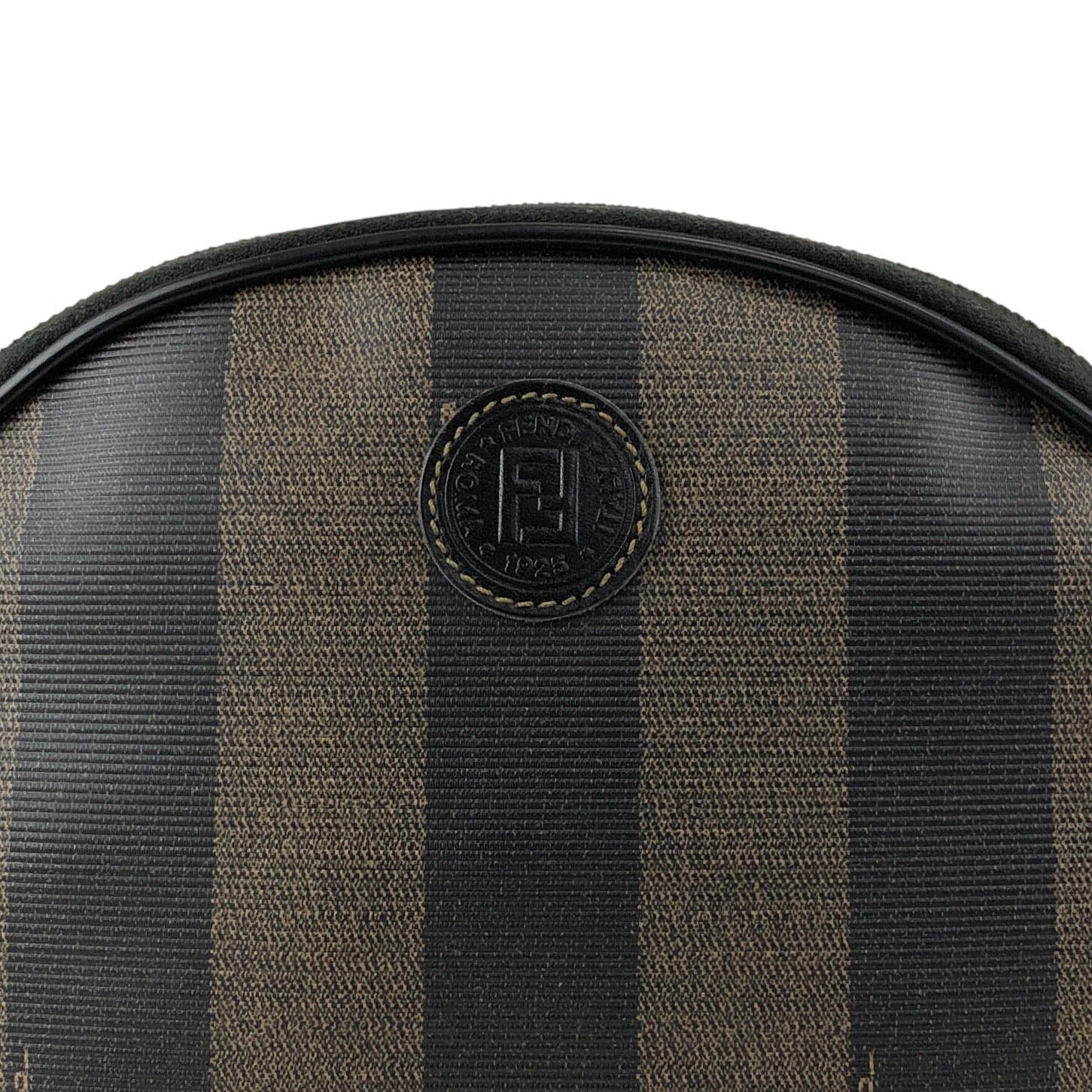 FENDI ペカン　FFロゴ　ショルダーバッグ　ブラウン　ブラック FENDI フェンディ ペカン ショルダーバッグ ブラウン ブラック ロゴ