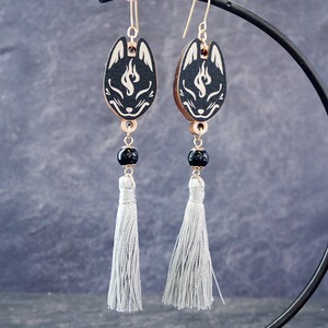 狐面-黒×白-のイヤリング・ピアス