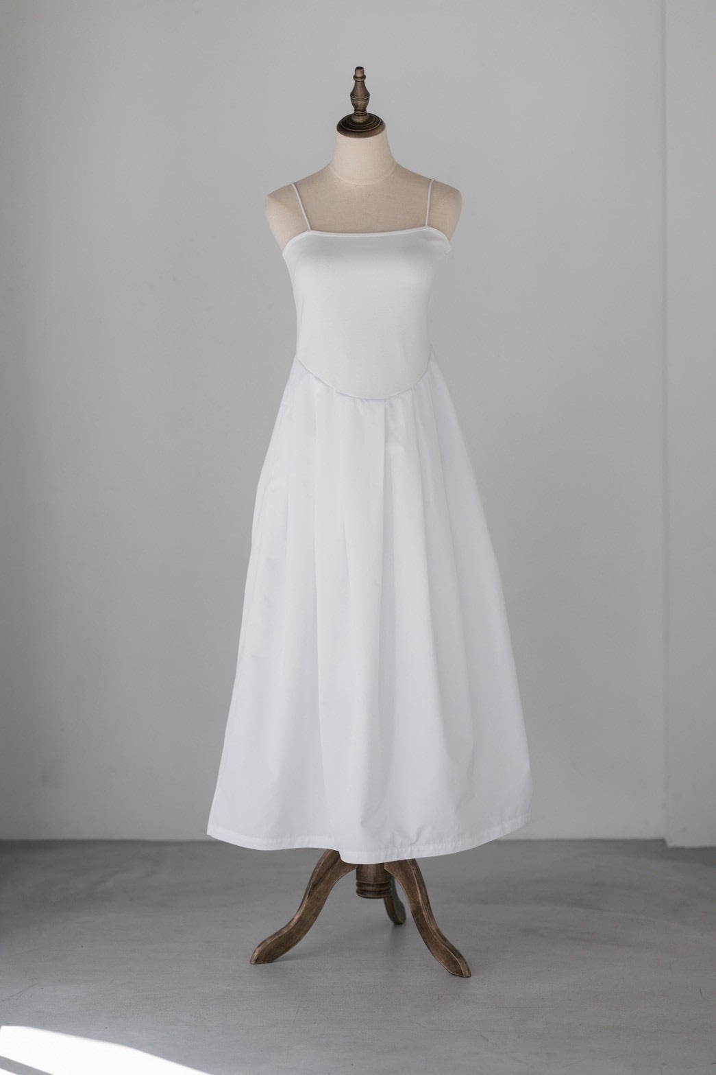 pois ポワ　cami onepiece キャミワンピース　ホワイト cami onepiece【通常販売】3〜5日営業日 | pois