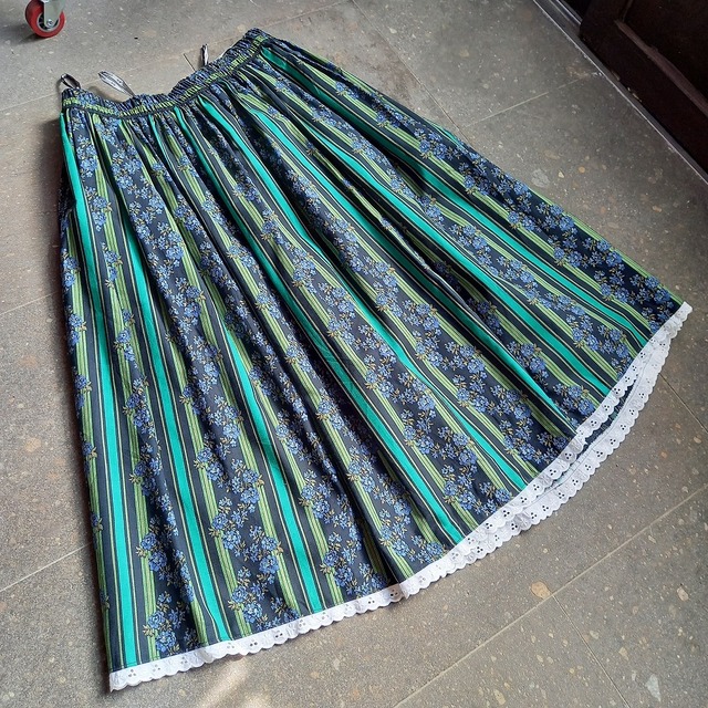 ヨーロッパ製 チロリアンスカート used [103024]