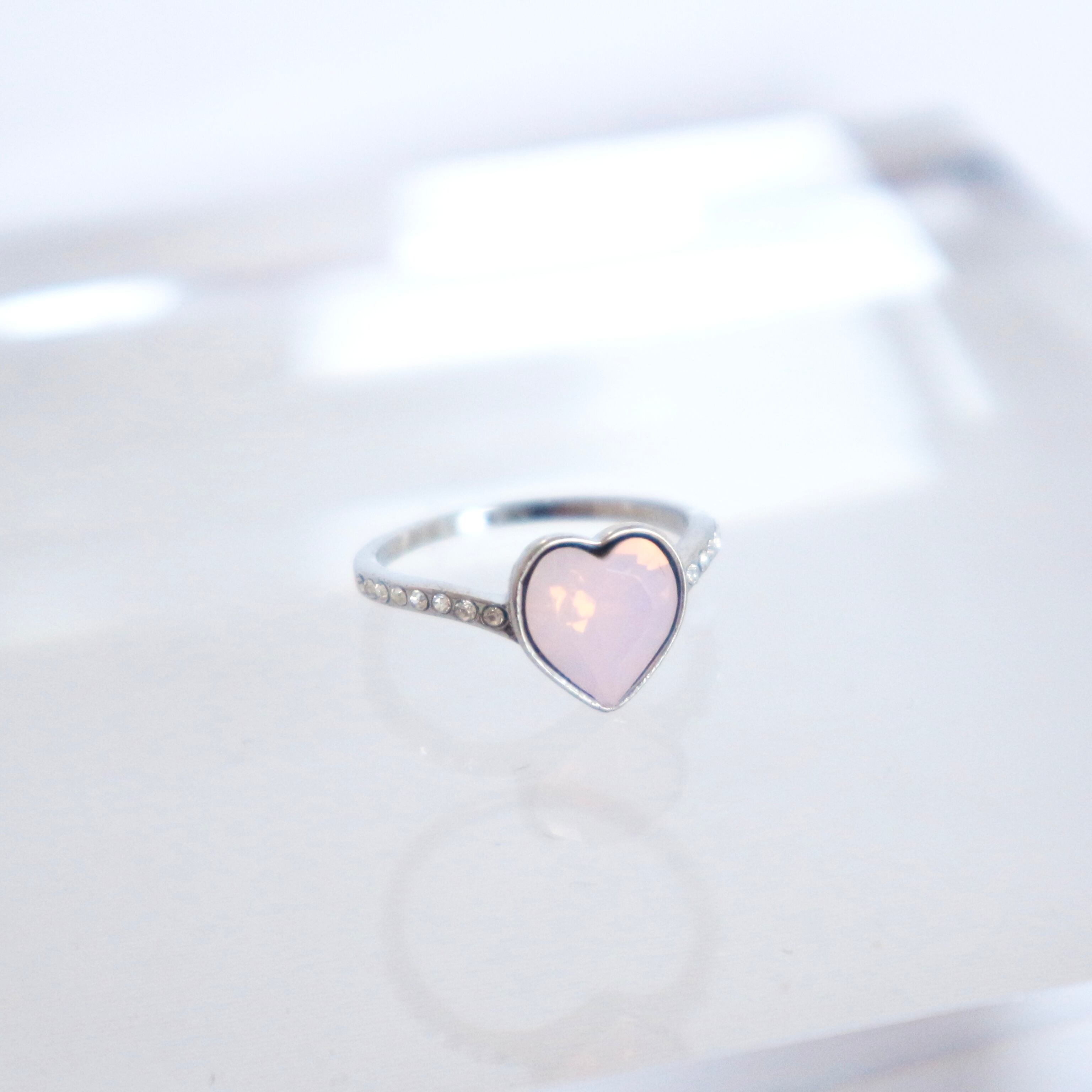 Heart opal ring