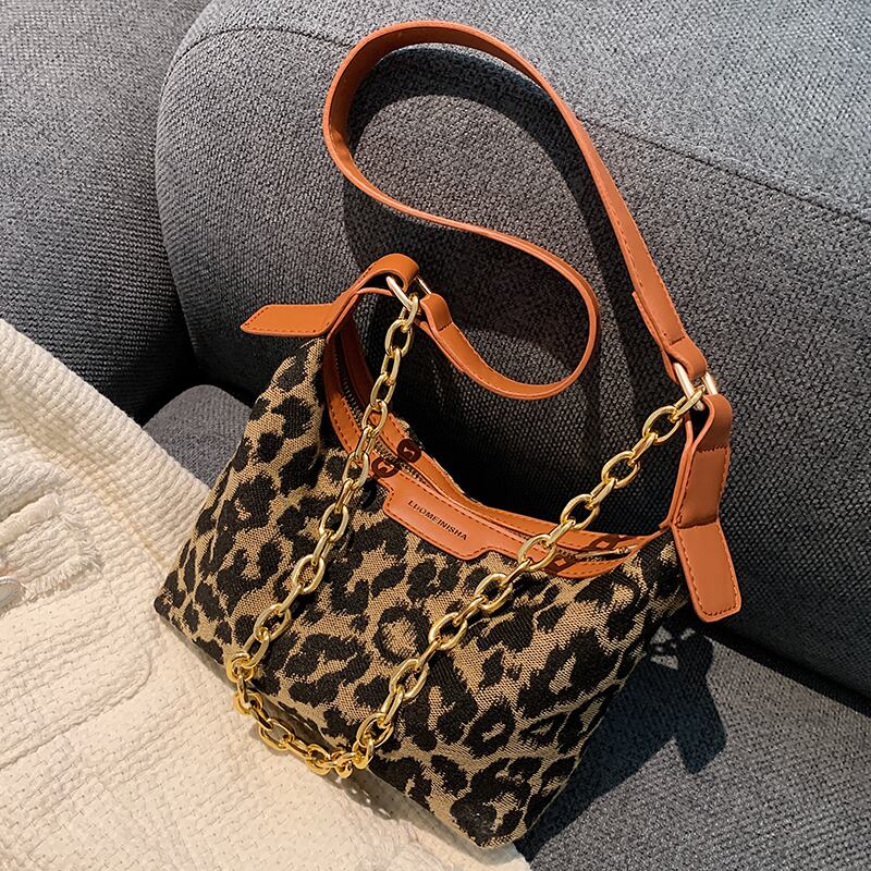 レオパードプリント柄ショルダーバッグオータムウィンターチェーン 秋物 冬物 Tiancai_Wing_Bag51557084968