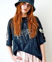 パッチ&ペイントルーズTシャツ (BLACK)　CQ-46032