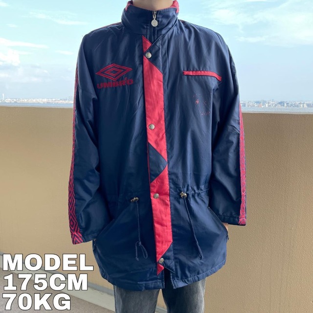 UMBRO アンブロ ナイロンジャケット コート 刺繍 紺 赤 L 10498
