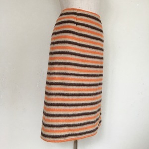 Wool border skirt