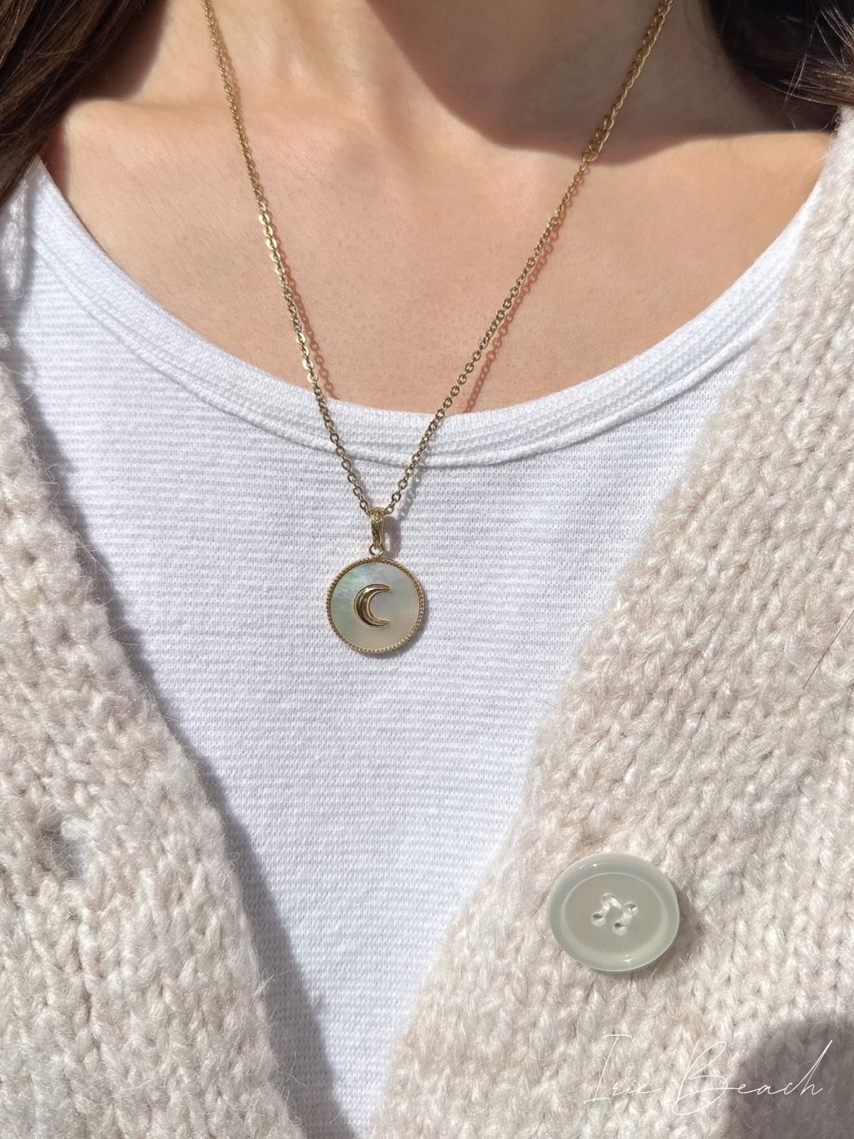 moon shell coin necklace | IRIEBEACH