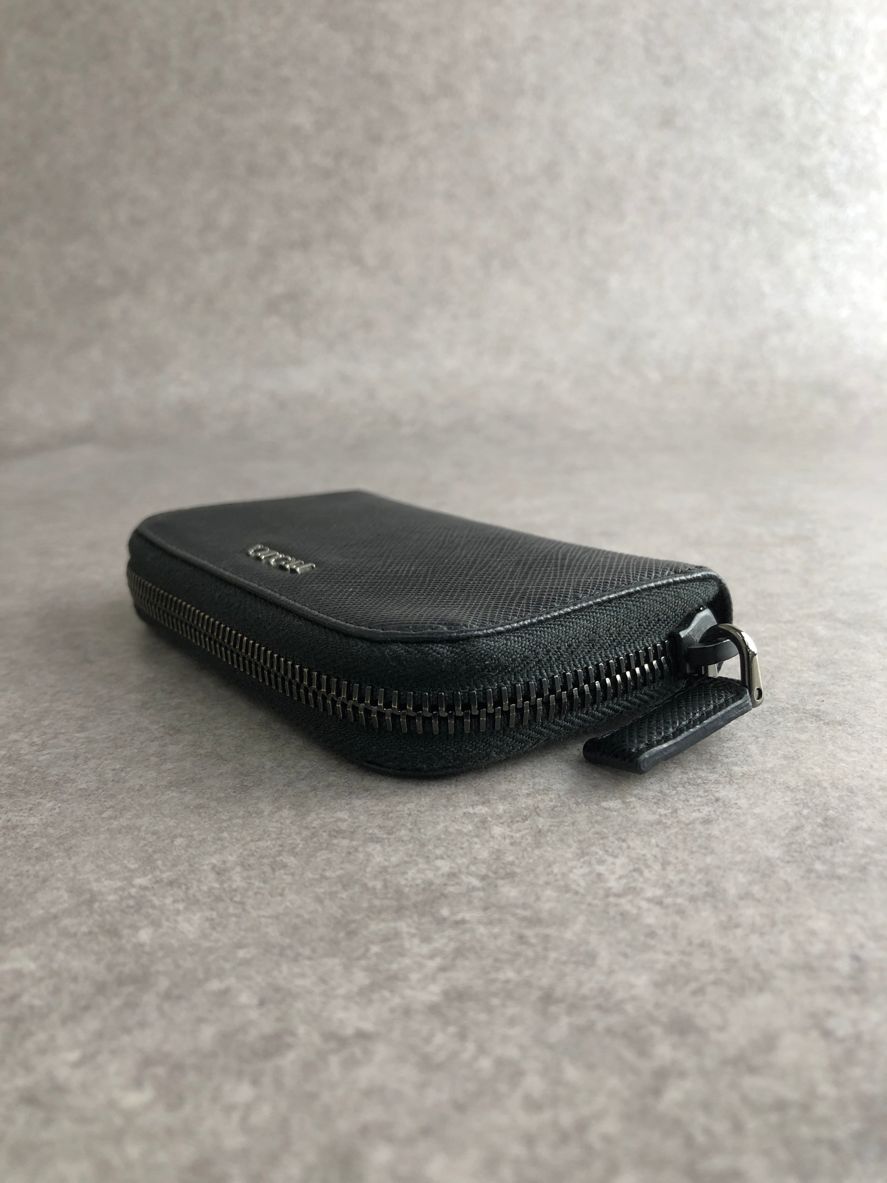 PRADA プラダ キーケース ブラック ロゴ 6連 vintage ヴィンテージ