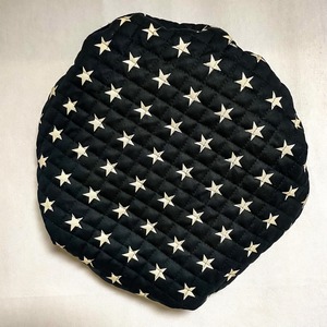 UNFINISHEDキルトスターベレー帽総柄