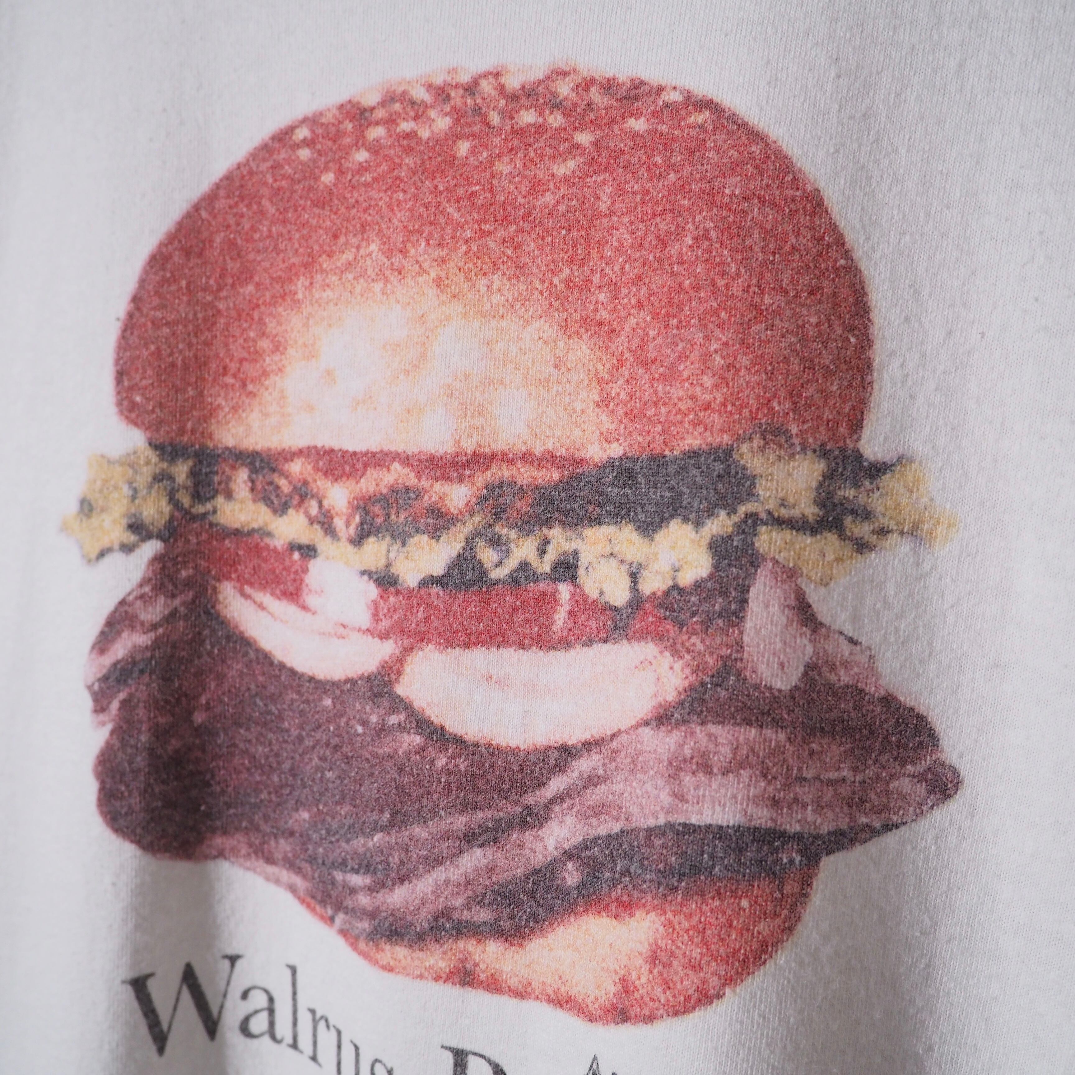 " N.HOOLYWOOD " Walrus Burger Graphic printed Over silhouette White Tee