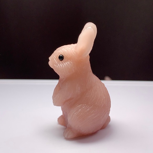 9.ピンクオパールうさぎ・インテリア
