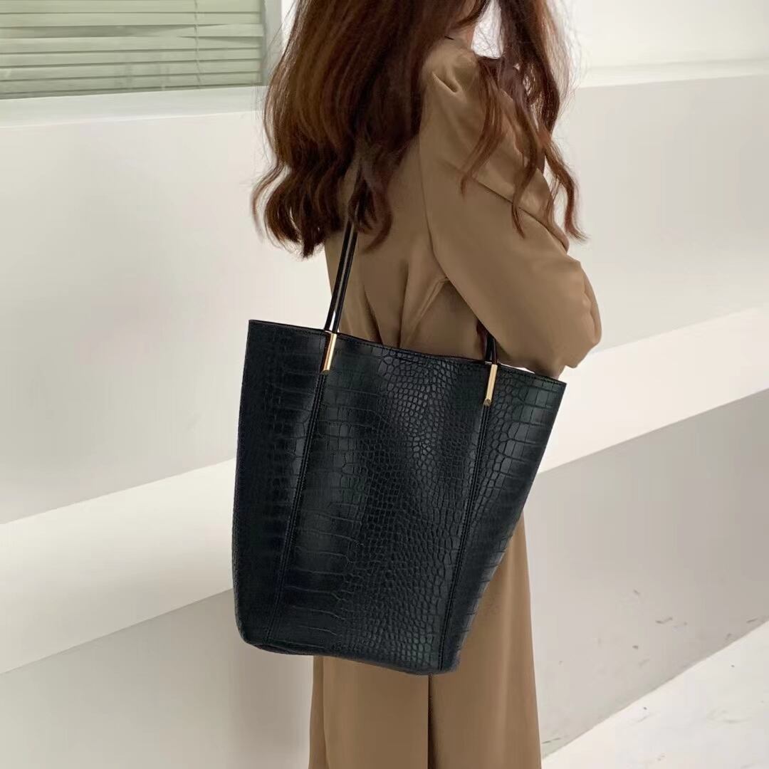 細ストラップ　トートバッグ　AS49-1411