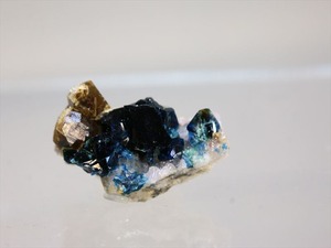 これからアップ！Lazulite ＆ Siderite （Yukon Canada）