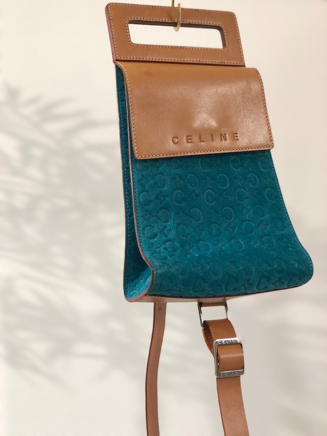 CELINE セリーヌ　Cマカダム　ロゴ型押し　スエード　ボディバッグ　ミニバッグ　ショルダーバッグ　ターコイズブルー　vintage　ヴィンテージ　オールドセリーヌ　tr5mr6